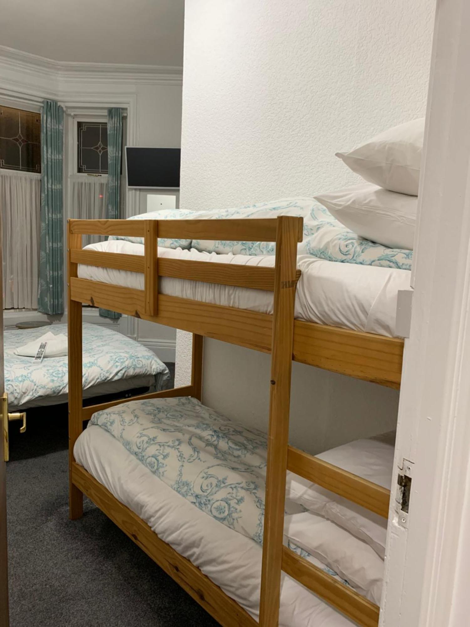 The Danescourt Hotel Blackpool Bagian luar foto