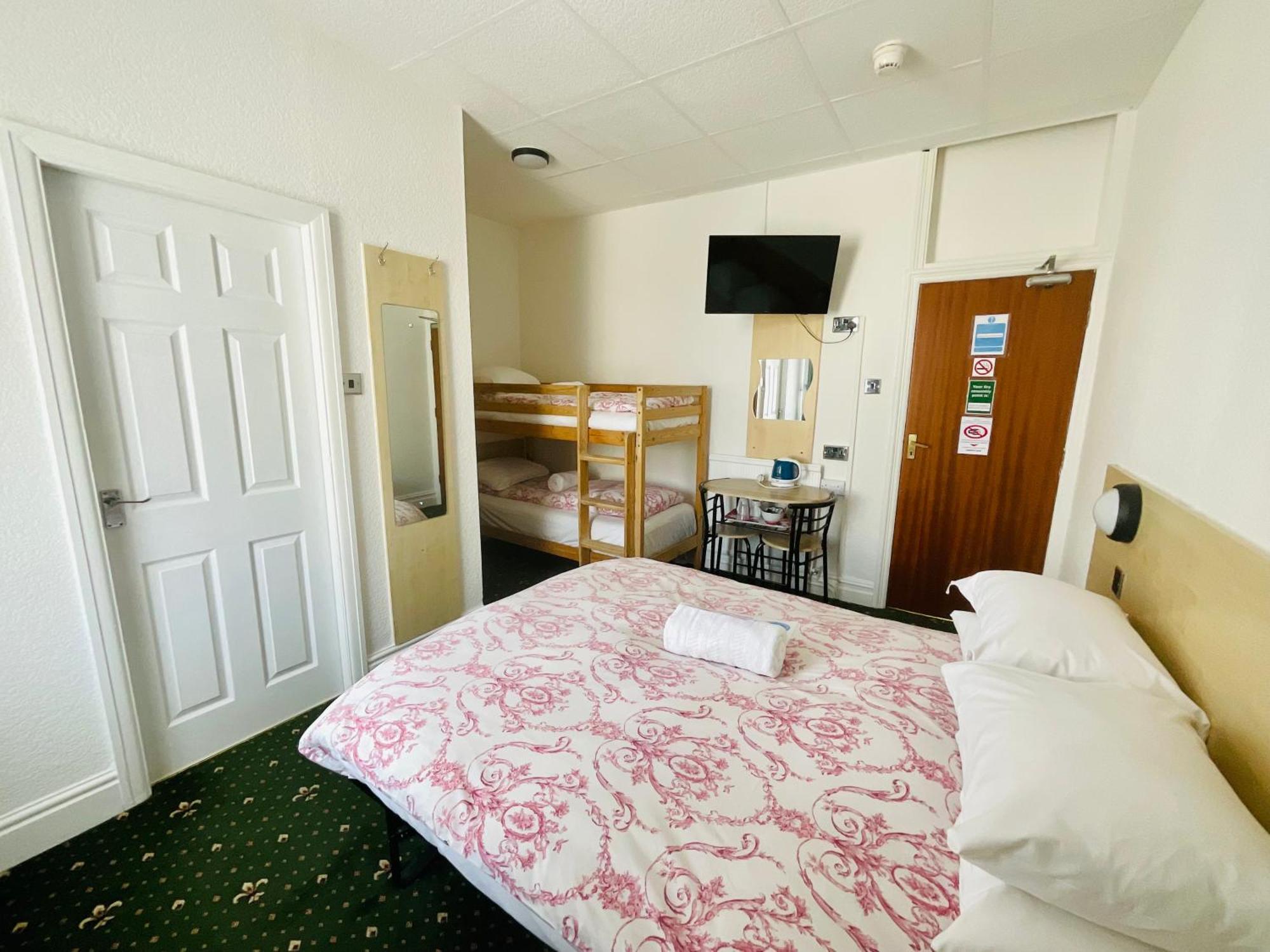 The Danescourt Hotel Blackpool Bagian luar foto