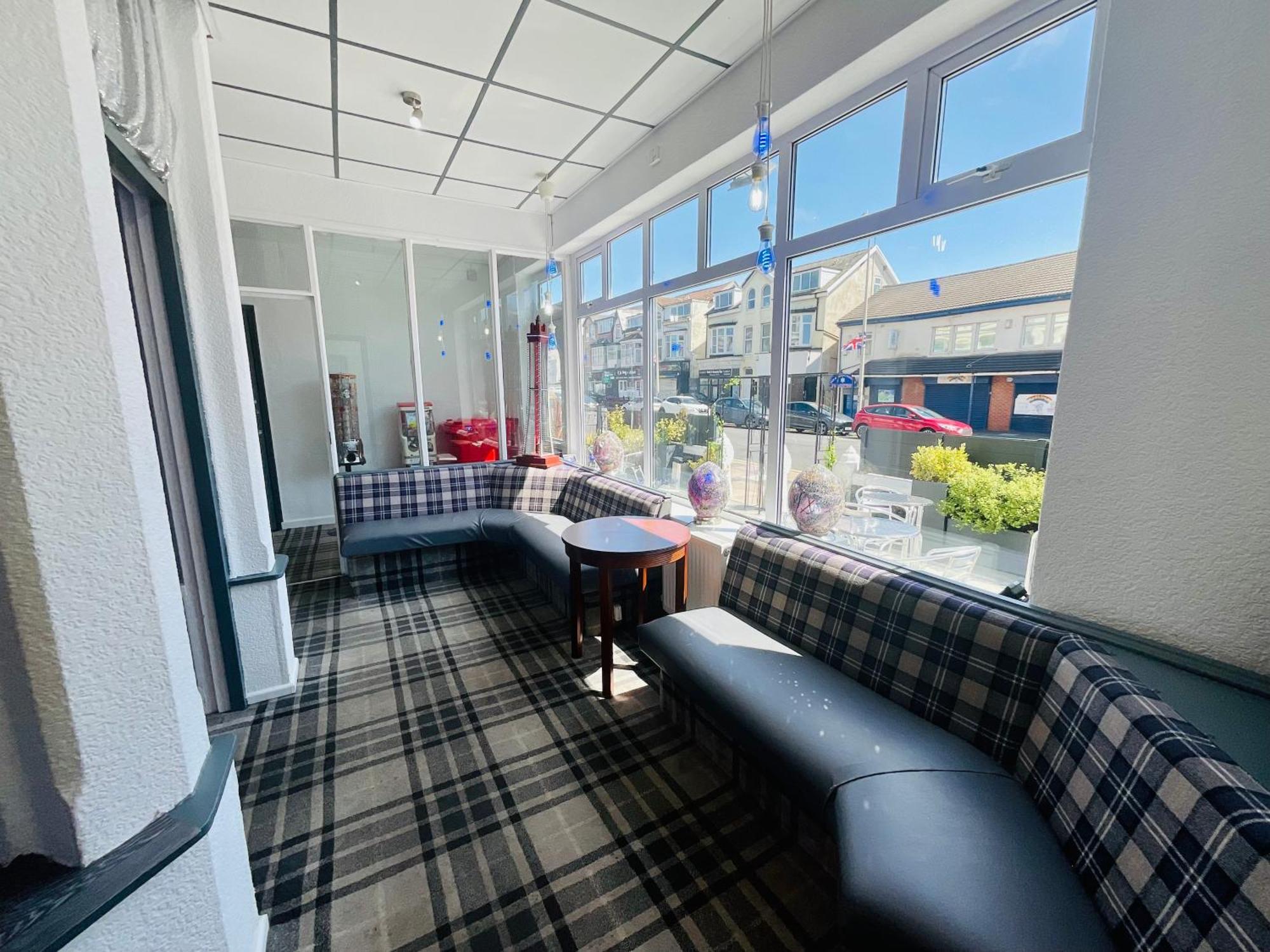 The Danescourt Hotel Blackpool Bagian luar foto
