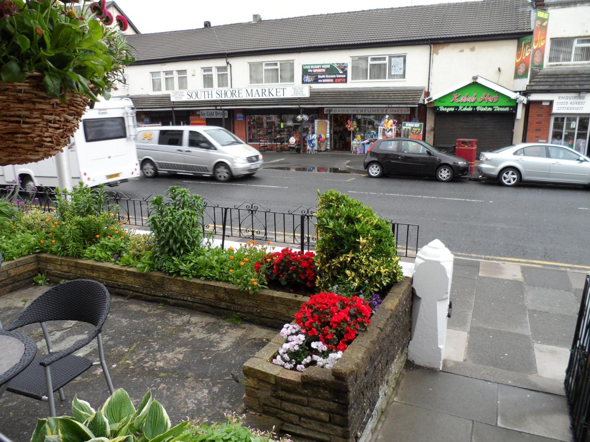 The Danescourt Hotel Blackpool Bagian luar foto